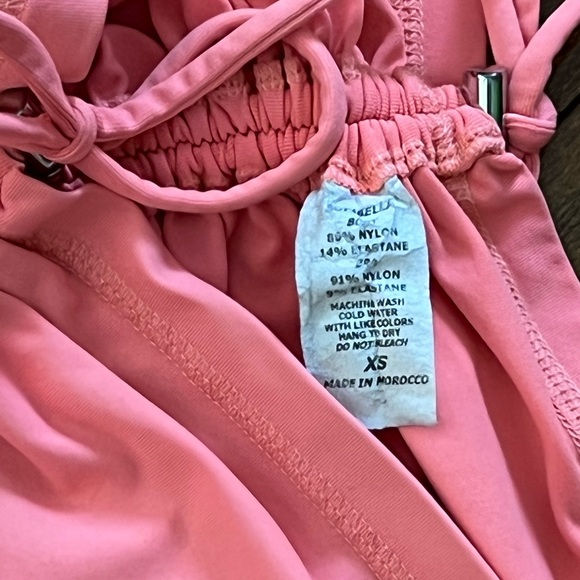 Sofibella Cinched Side Tennis Tank with Built-in Bra - Picture 6 of 8